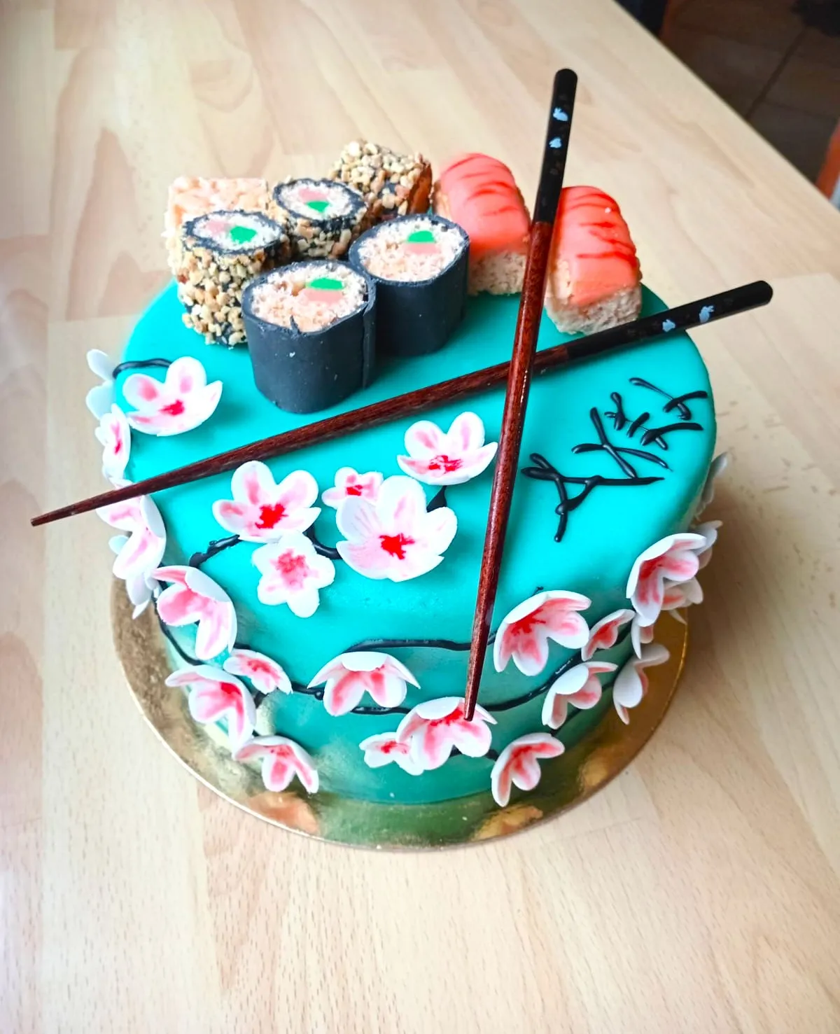 Gâteau sushi